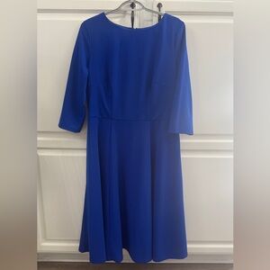 Dress tells Elegant Blue Midi Dress